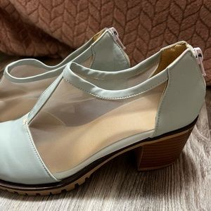 Blue mesh Mary Jane heels